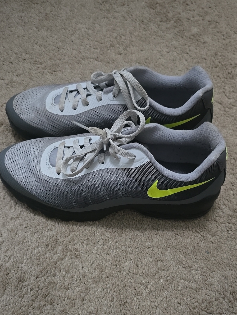 Nike Womens Air Max Invigor Gray with Volt Accent Athletic Training Shoes